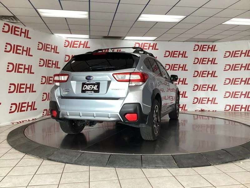 Used 2018 Silver Subaru 2.0i Limited image 7