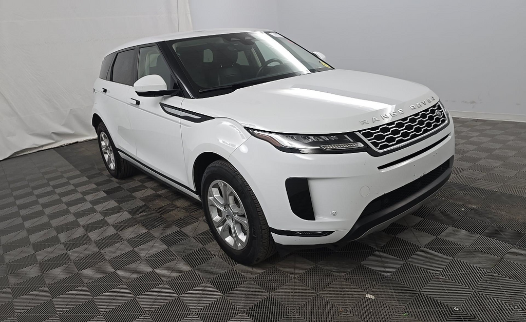 Used 2023 White Land Rover S image 1