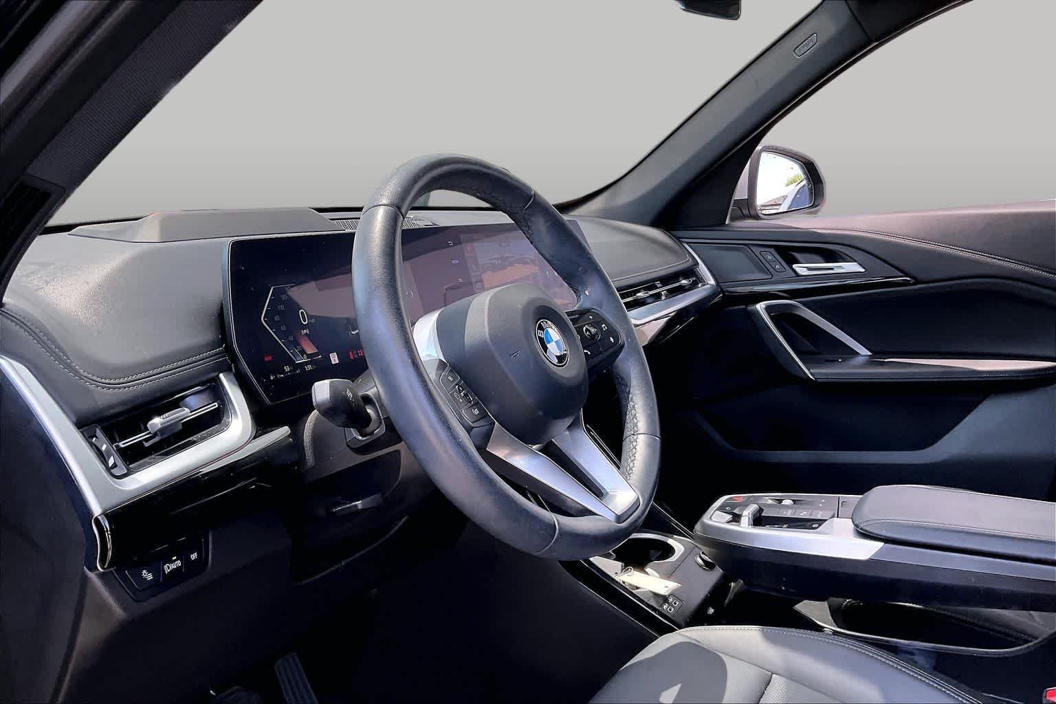 Used 2024 Jet Black BMW xDrive28i image 18