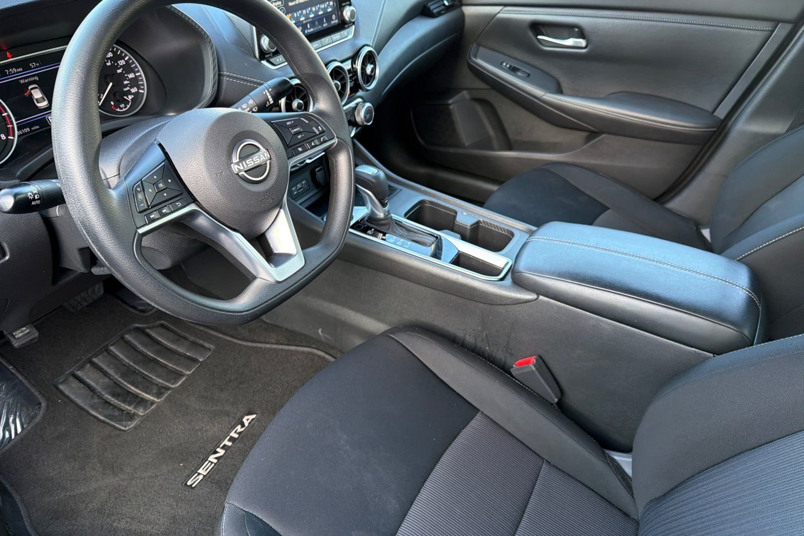 2025 Nissan Sentra SV - Photo 48