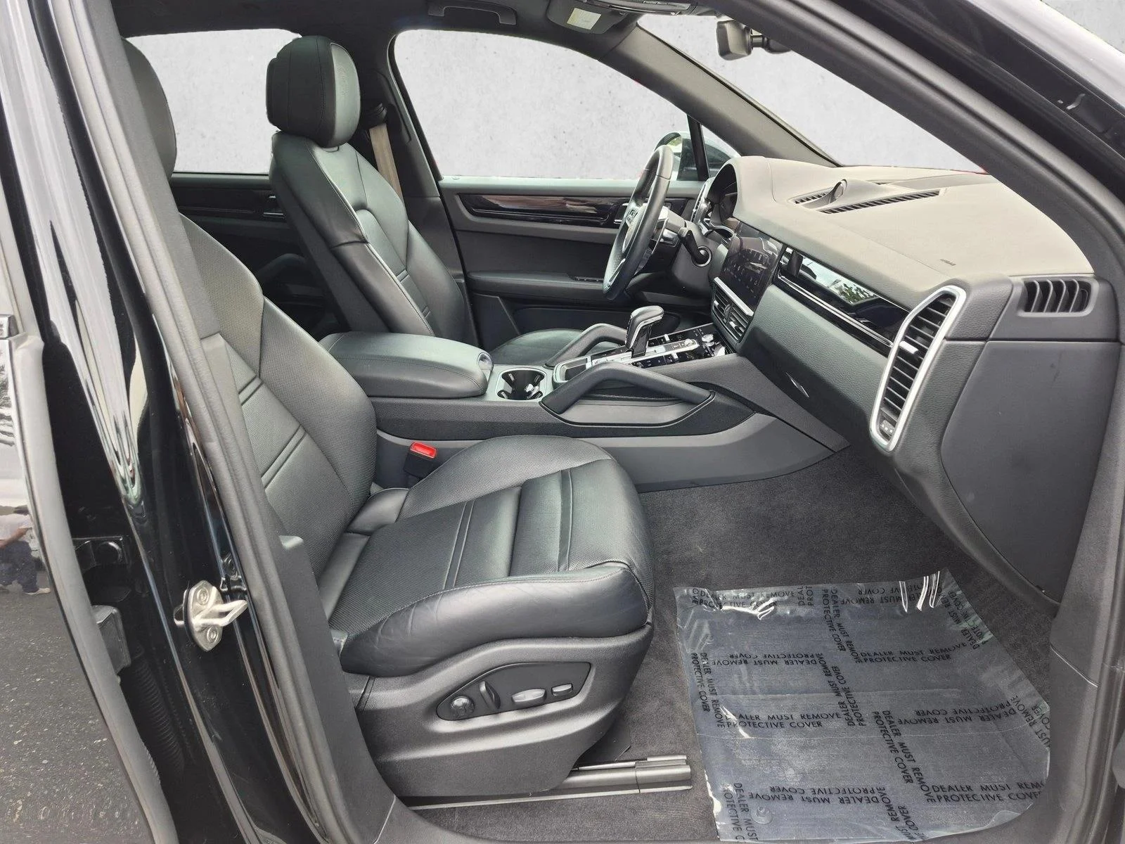 2023 Porsche Cayenne Platinum Edition - Photo 21