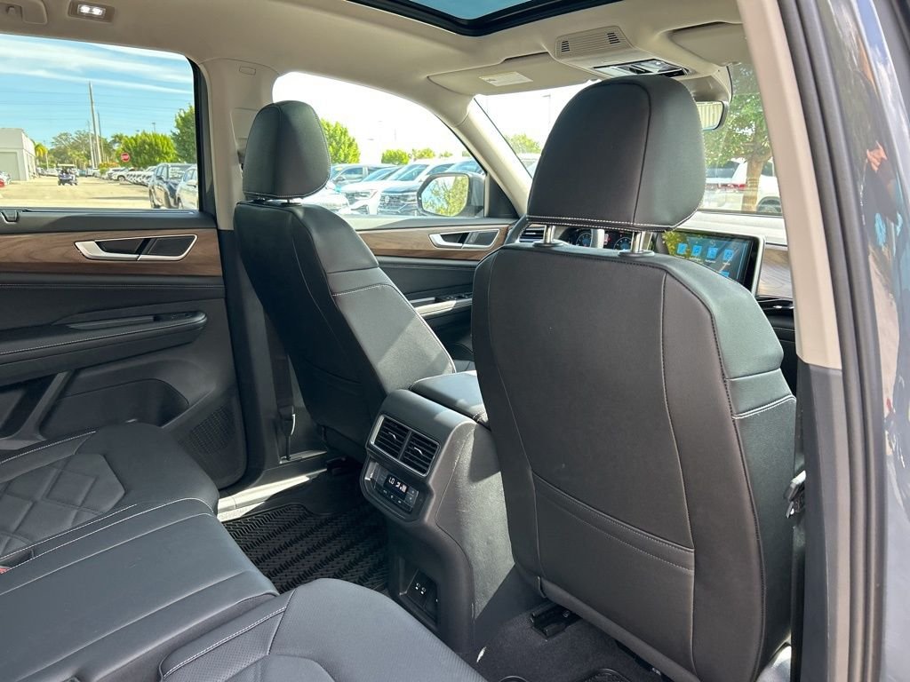 2026 Volkswagen Atlas SE w/Tech - Photo 48