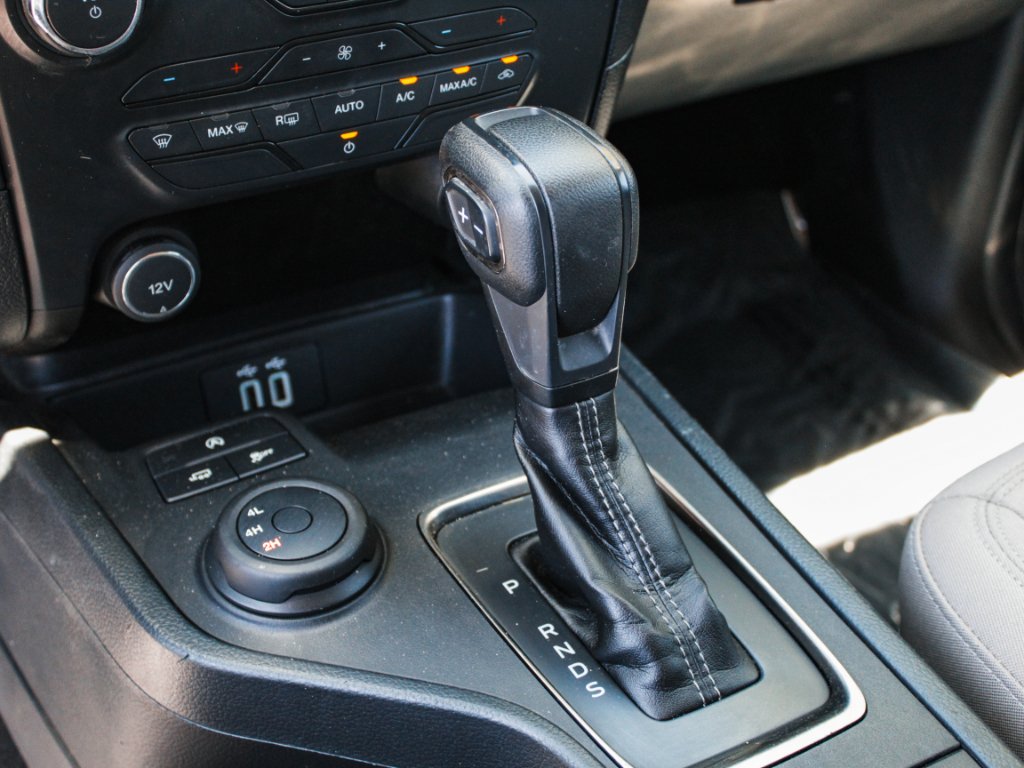 Used 2020 Iconic Silver Metallic Ford XLT image 18