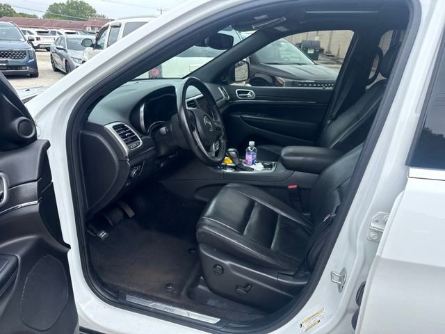 Used 2018 White Jeep Limited image 9