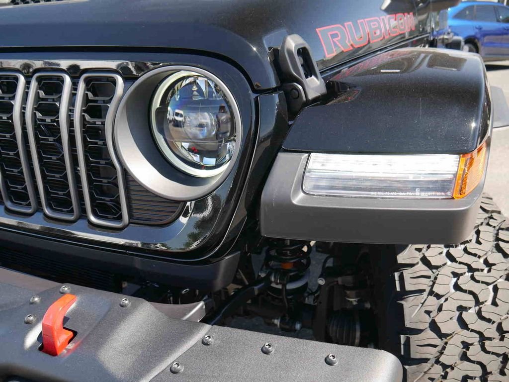 New 2026 Black Clear-Coat Exterior Paint Jeep  image 24