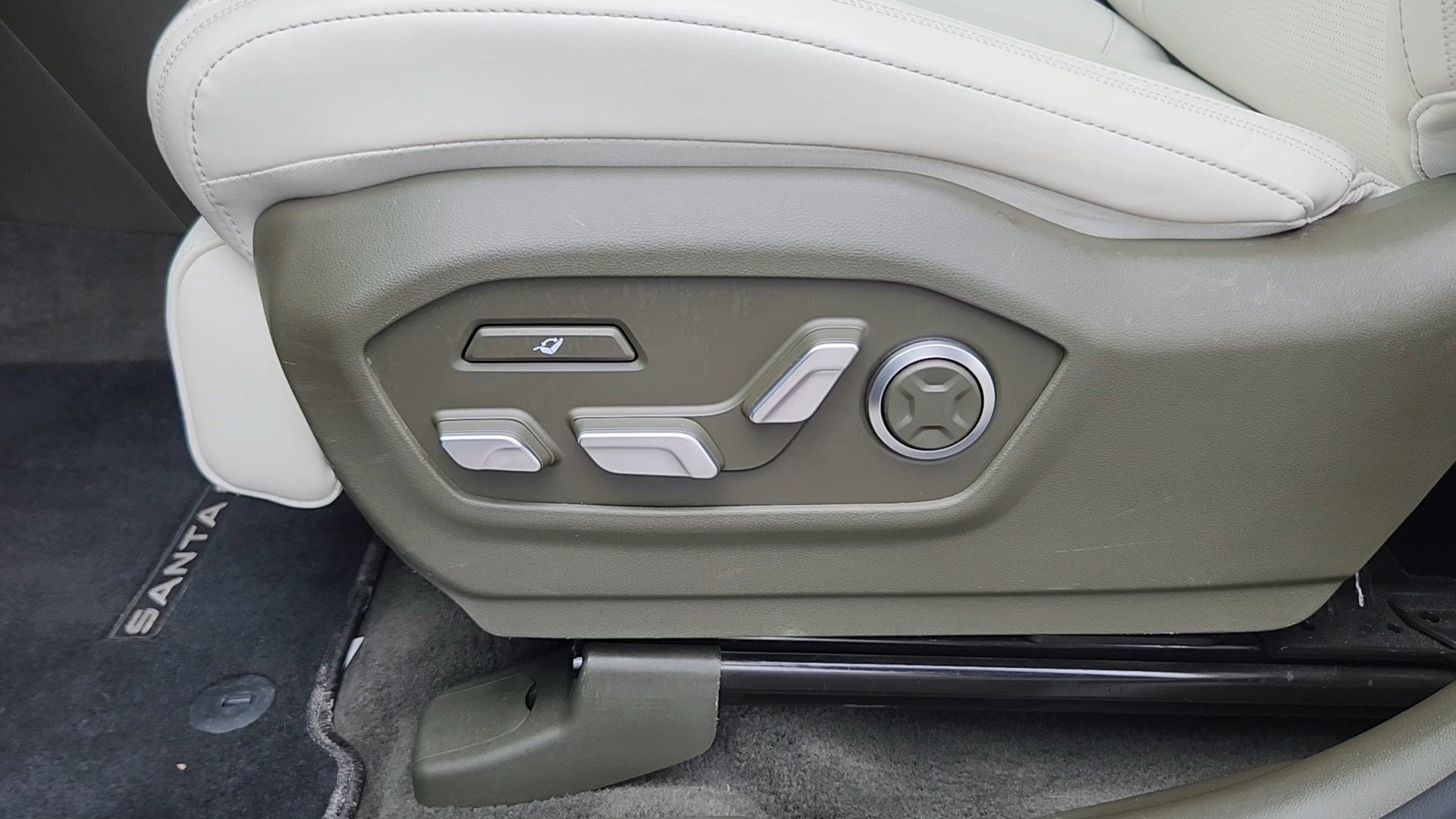 2024 Hyundai Santa Fe Calligraphy - Photo 8