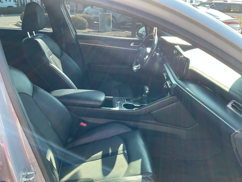 Used 2023 Wolf Gray Kia GT-Line image 12