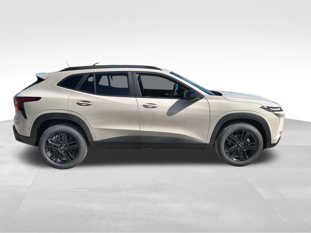 2026 Chevrolet Trax Activ - Photo 8