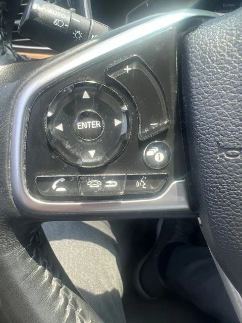 Used 2019  Honda Touring image 12
