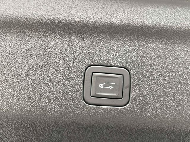 Used 2026 Summit White GMC Elevation image 22