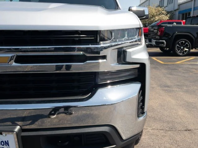 Used 2020 Silver Chevrolet LT image 4