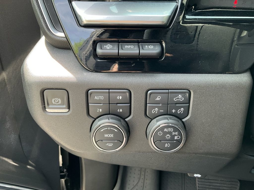 Used 2024 Black Chevrolet High Country image 11