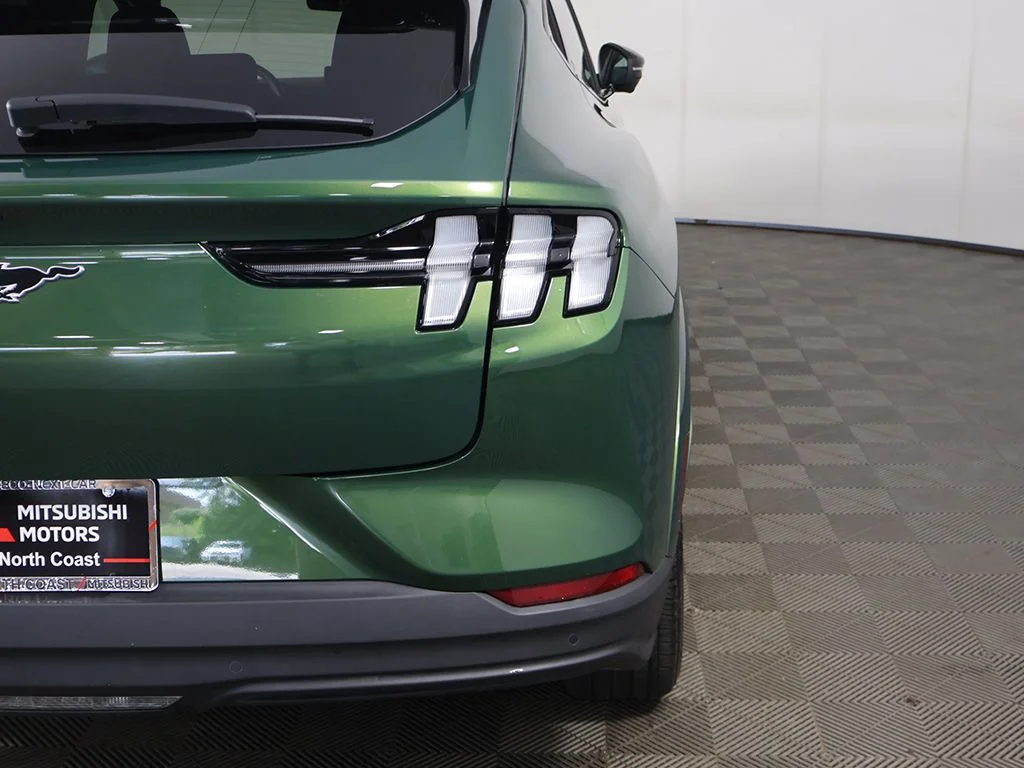 Used 2025 Green Metallic Ford Premium image 21