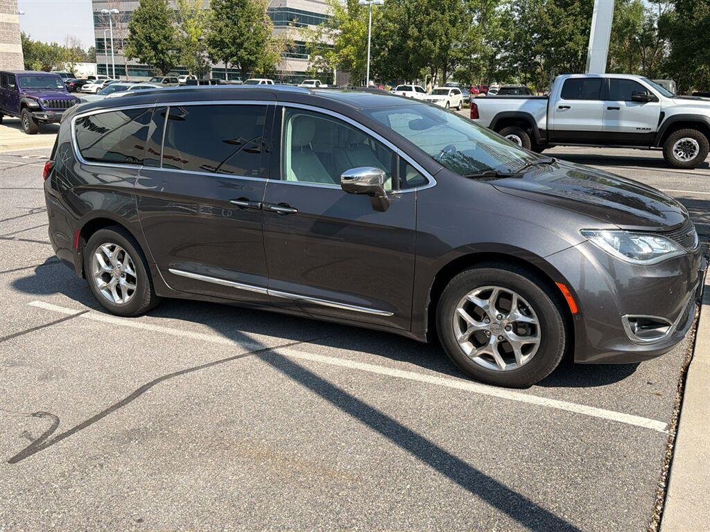 2017 Chrysler Pacifica