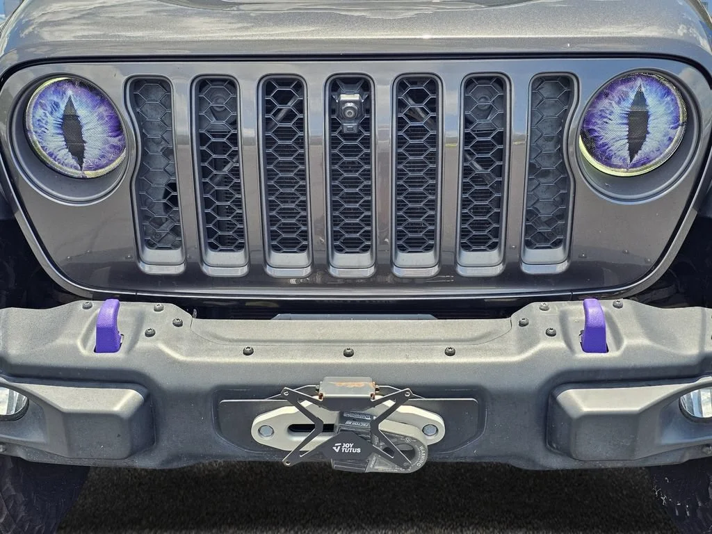 Used 2020 Granite Crystal Jeep Rubicon image 3