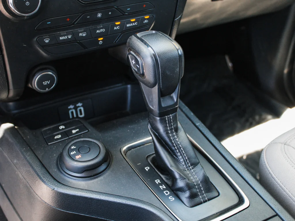 Used 2020 Iconic Silver Metallic Ford XLT image 18