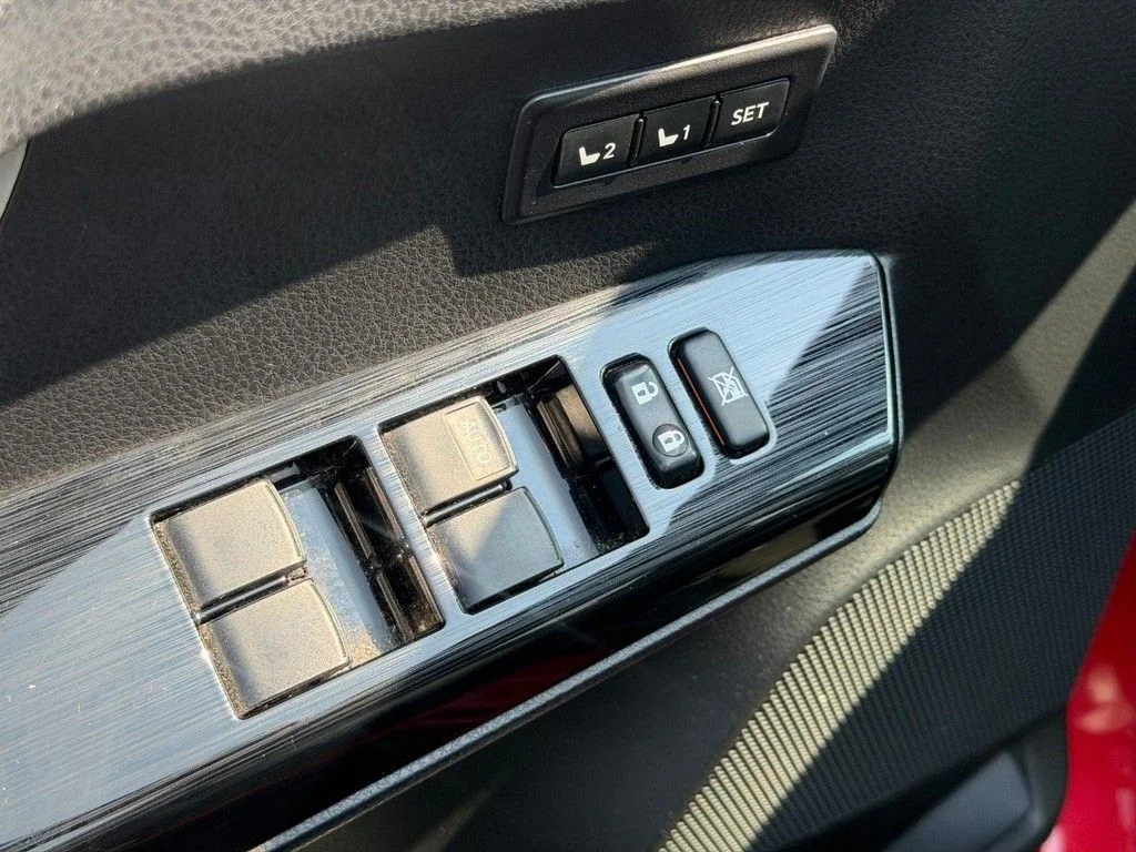 Used 2016 Red Toyota Limited image 17