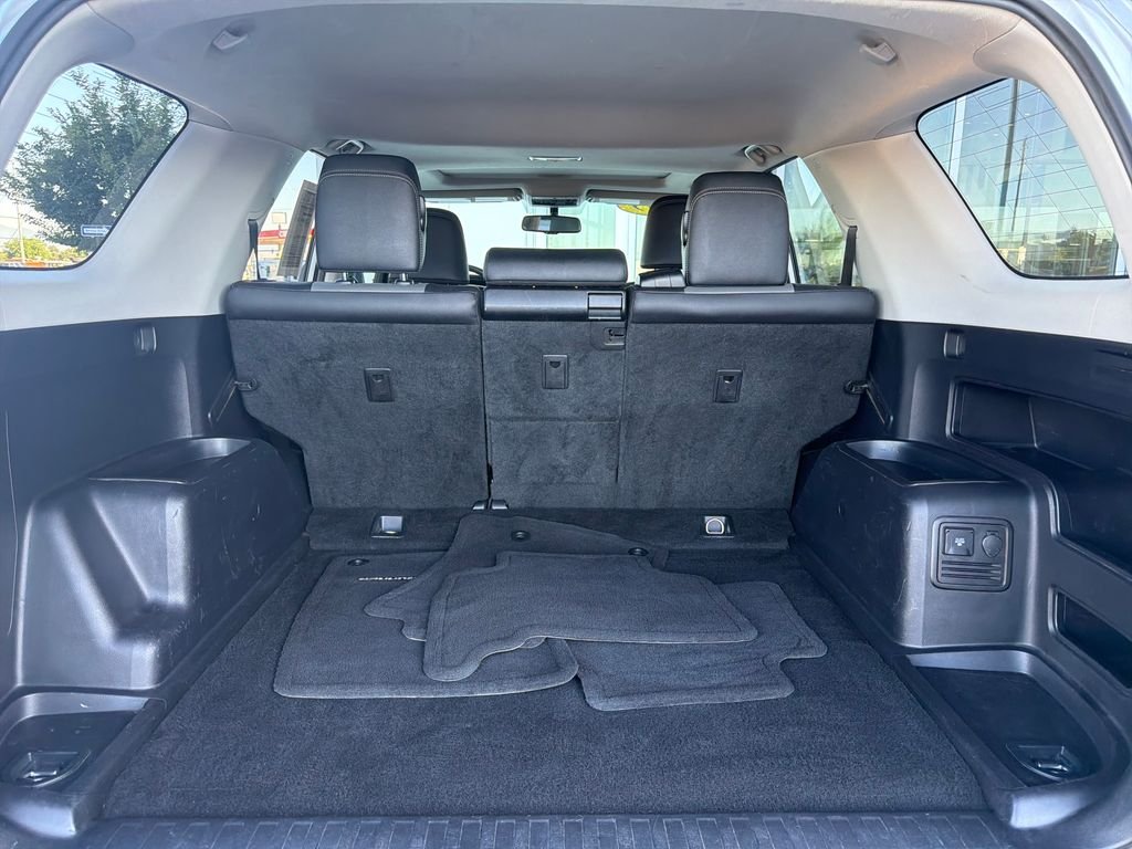Used 2019 Classic Silver Metallic Toyota SR5 Premium image 24