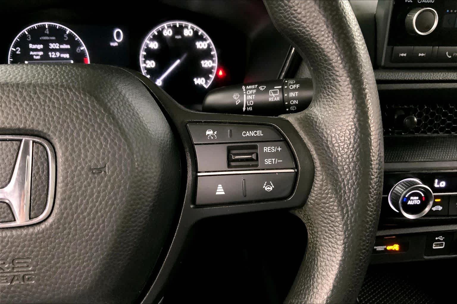 Used 2024 Lunar Silver Metallic Honda LX image 25