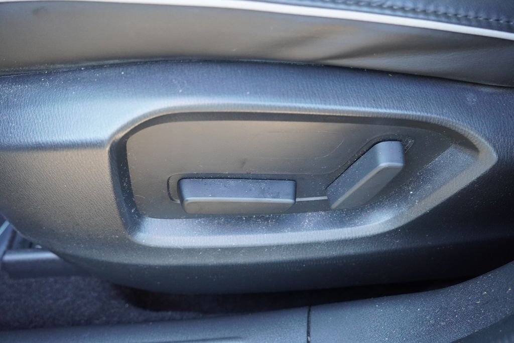 Used 2024 Rhodium White Metallic Mazda 2.5 S Select Package AWD image 22