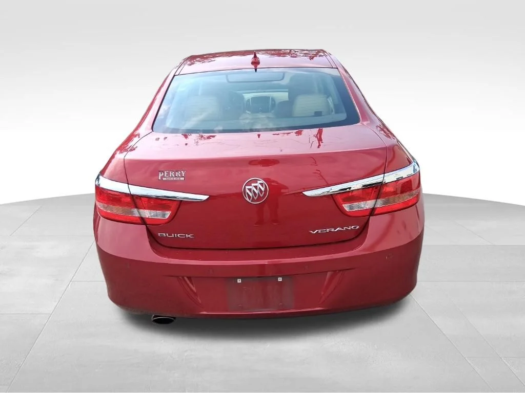 Used 2014 Red Buick Convenience Group image 4