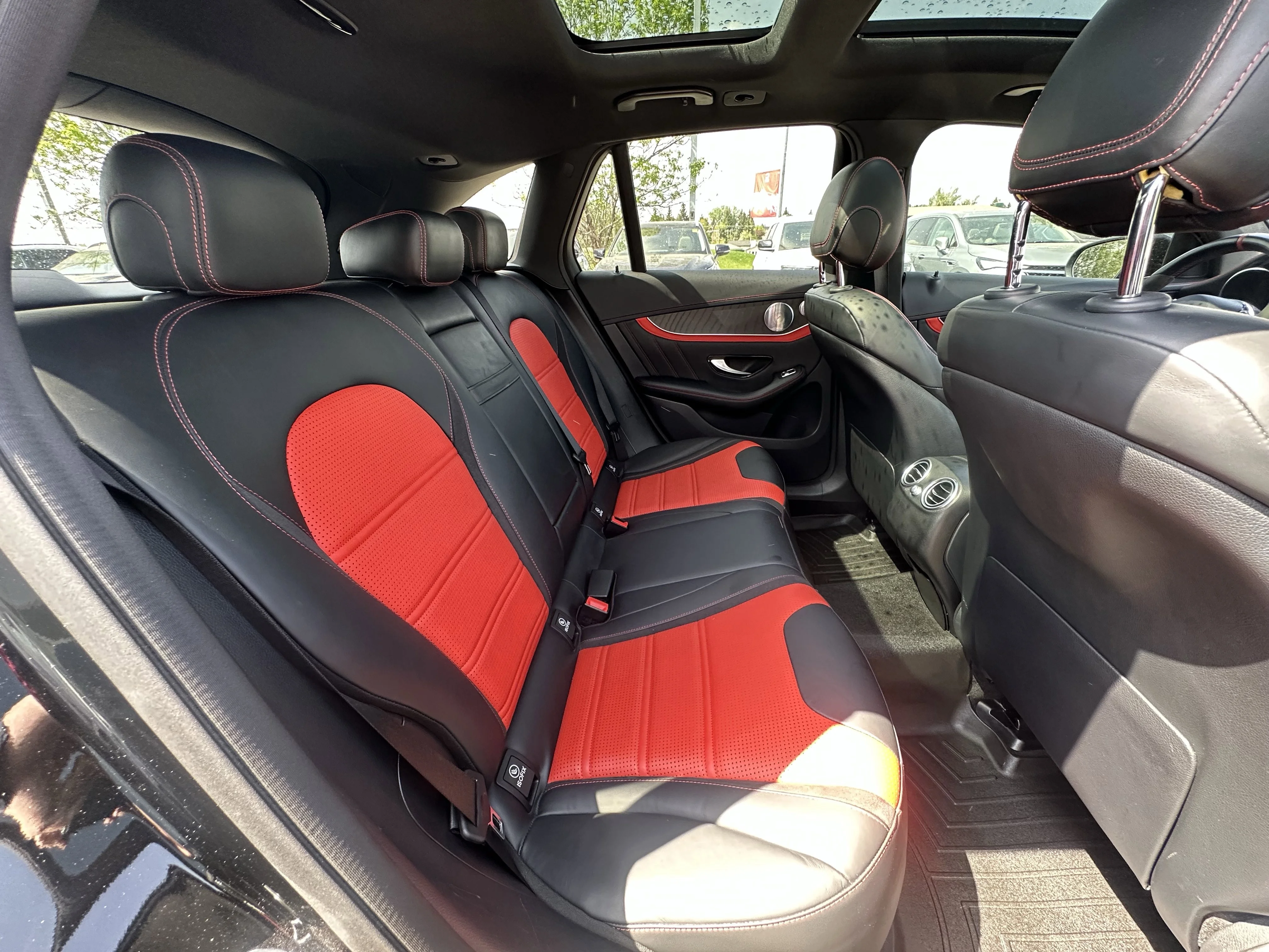 Used 2019 Black Mercedes-Benz AMG GLC 63 S image 22