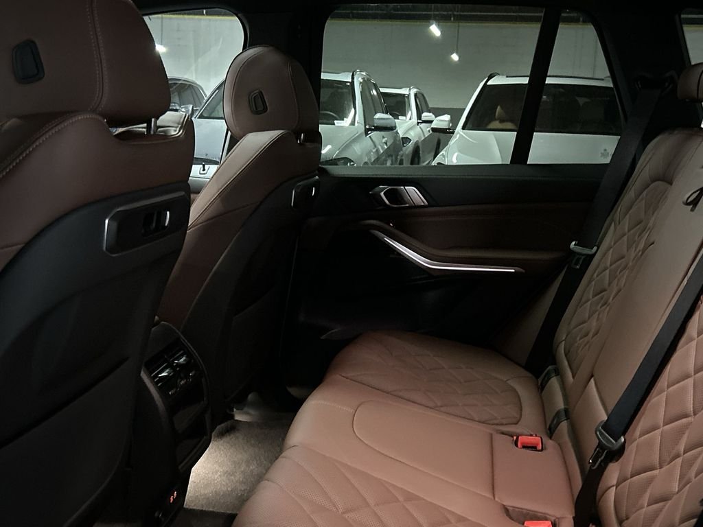 New 2026 Alpine White BMW xDrive40i image 22