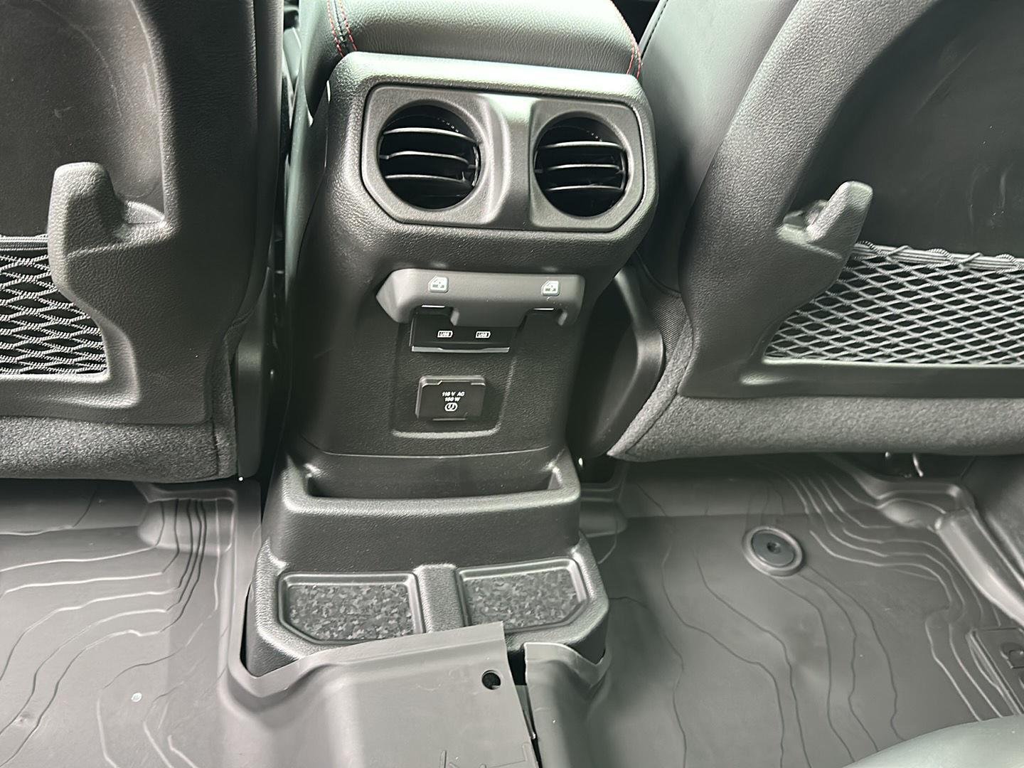 New 2026 Black Clearcoat Jeep Rubicon image 31