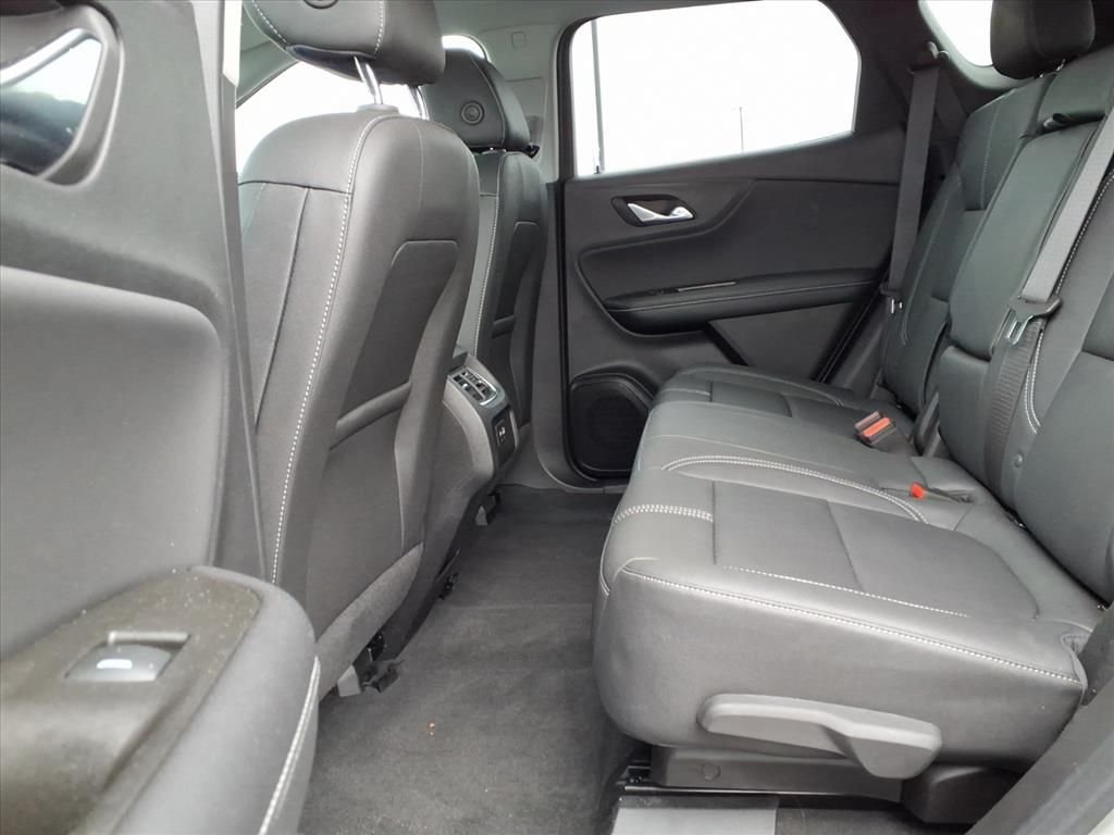 Used 2024 Sterling Gray Metallic Chevrolet LT image 5