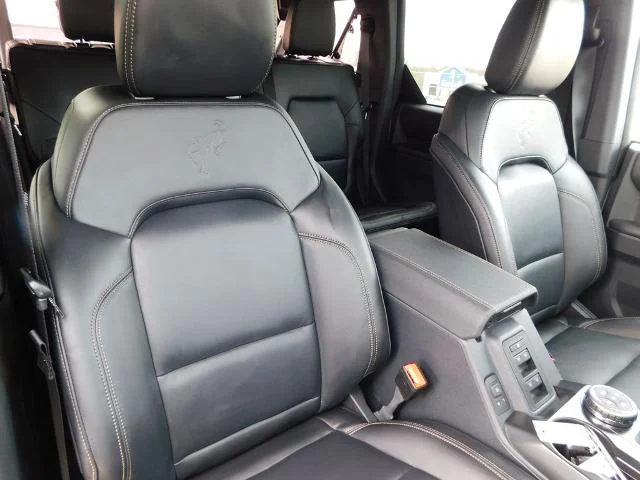 New 2026 Avalanche Gray Ford Badlands® image 61