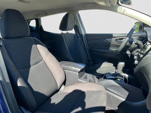 Used 2021 Blue Nissan S image 15