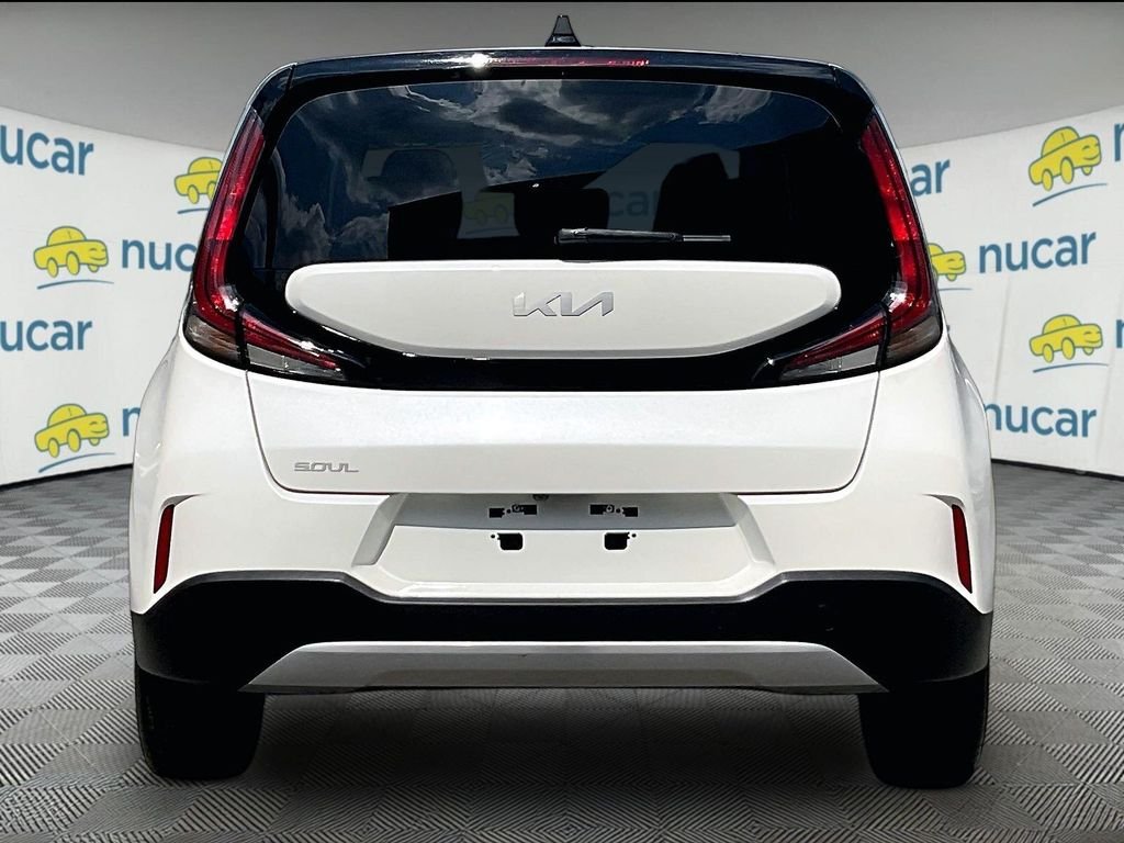 Used 2025 White Kia LX image 5