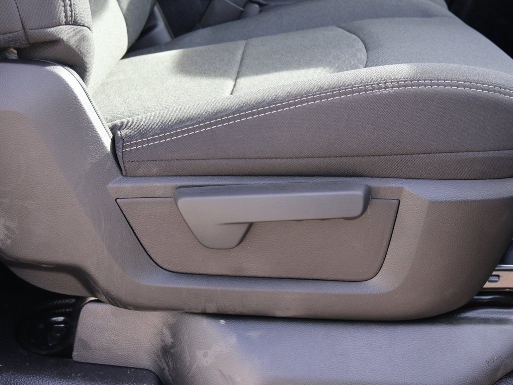 2025 RAM 3500 Chassis Tradesman - Photo 10