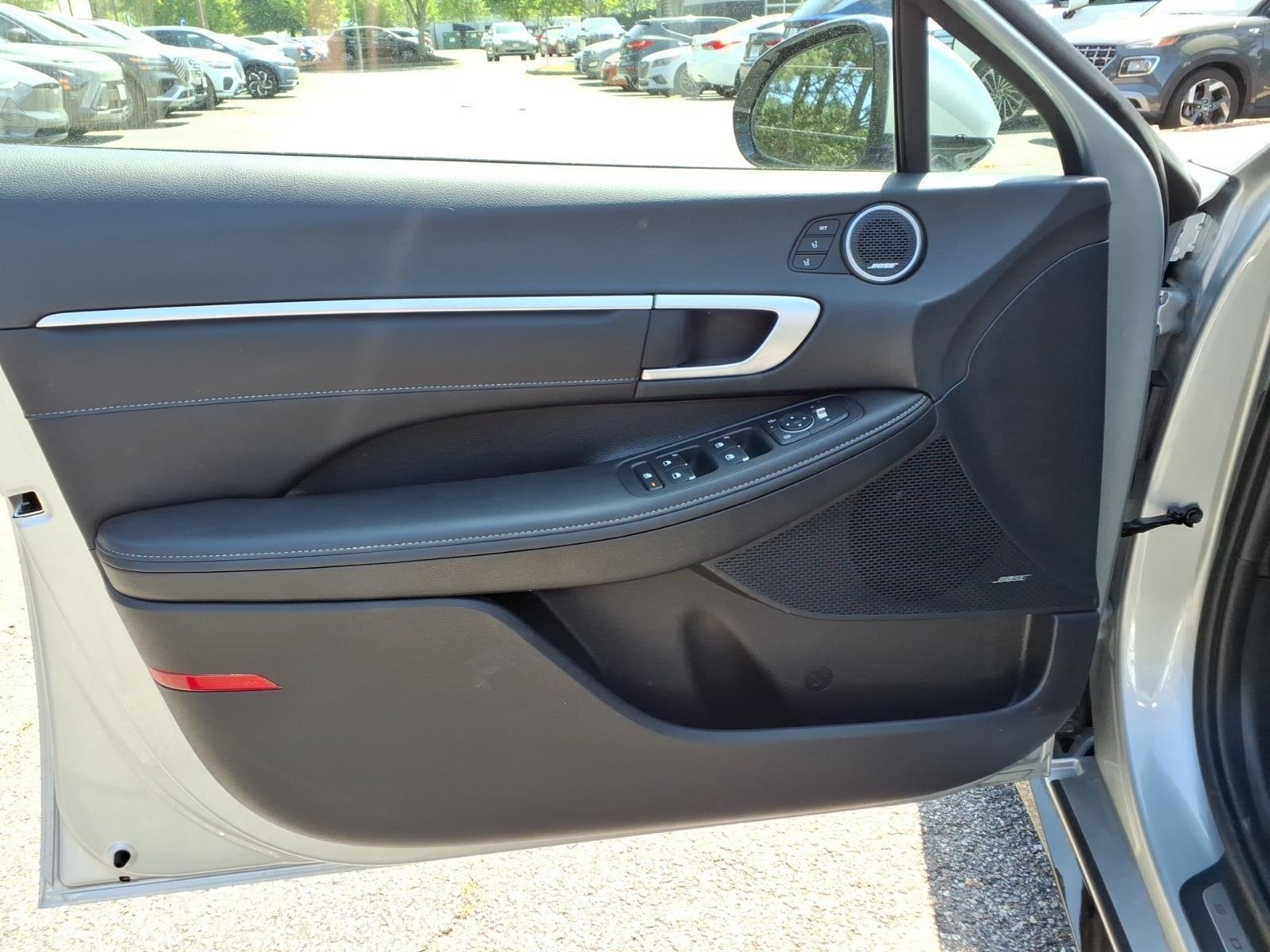 Used 2024 Aero Silver Hyundai Limited image 12