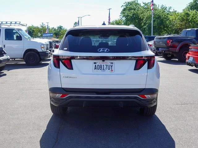 Used 2024 White Hyundai SEL image 7