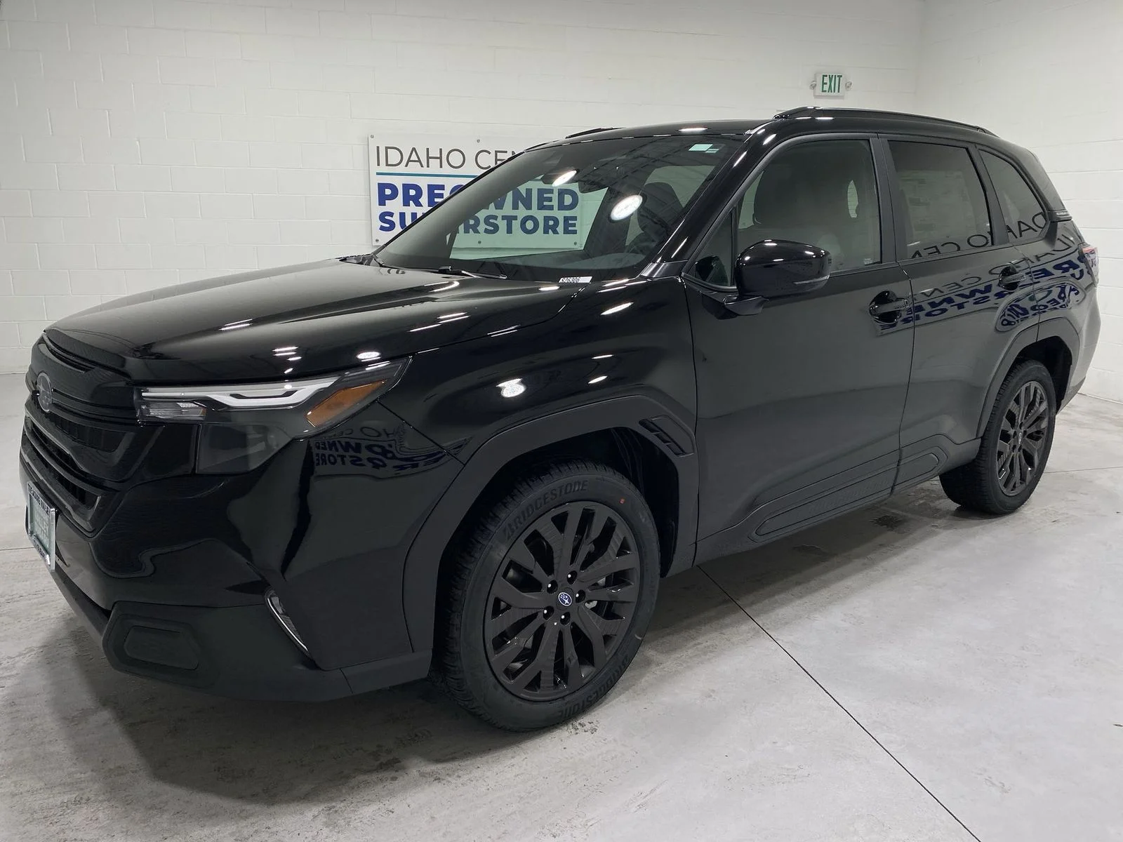 New 2026 CRYSTAL BLACK SILICA Subaru Sport image 4