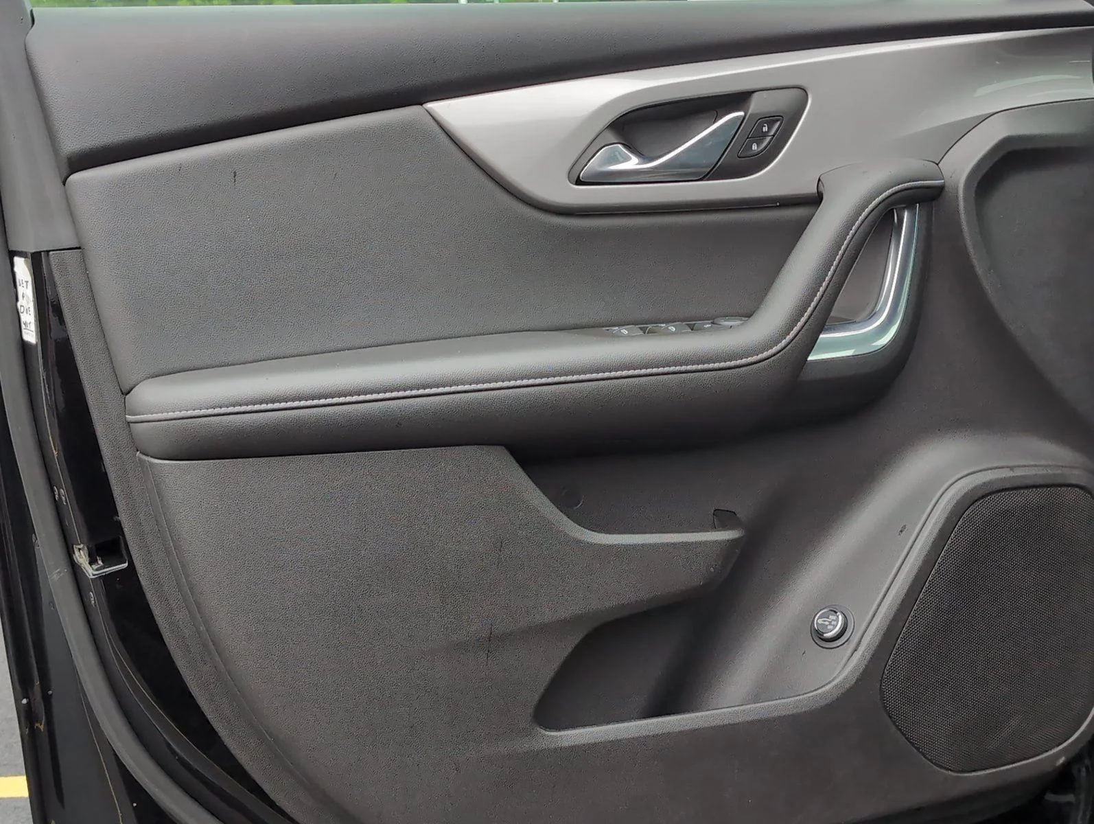 Used 2023 Black Chevrolet 3LT image 19