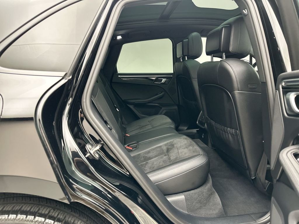 Used 2021 Black Porsche Base image 7