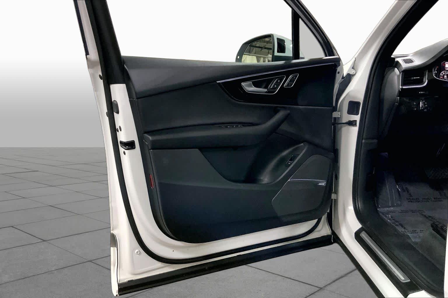 Used 2018 Glacier White Metallic Audi Premium Plus image 22