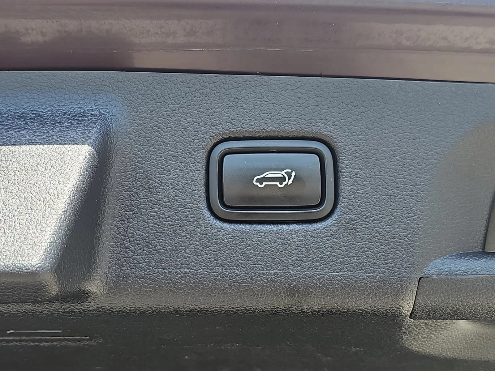 Used 2022 Red Hyundai Calligraphy image 13