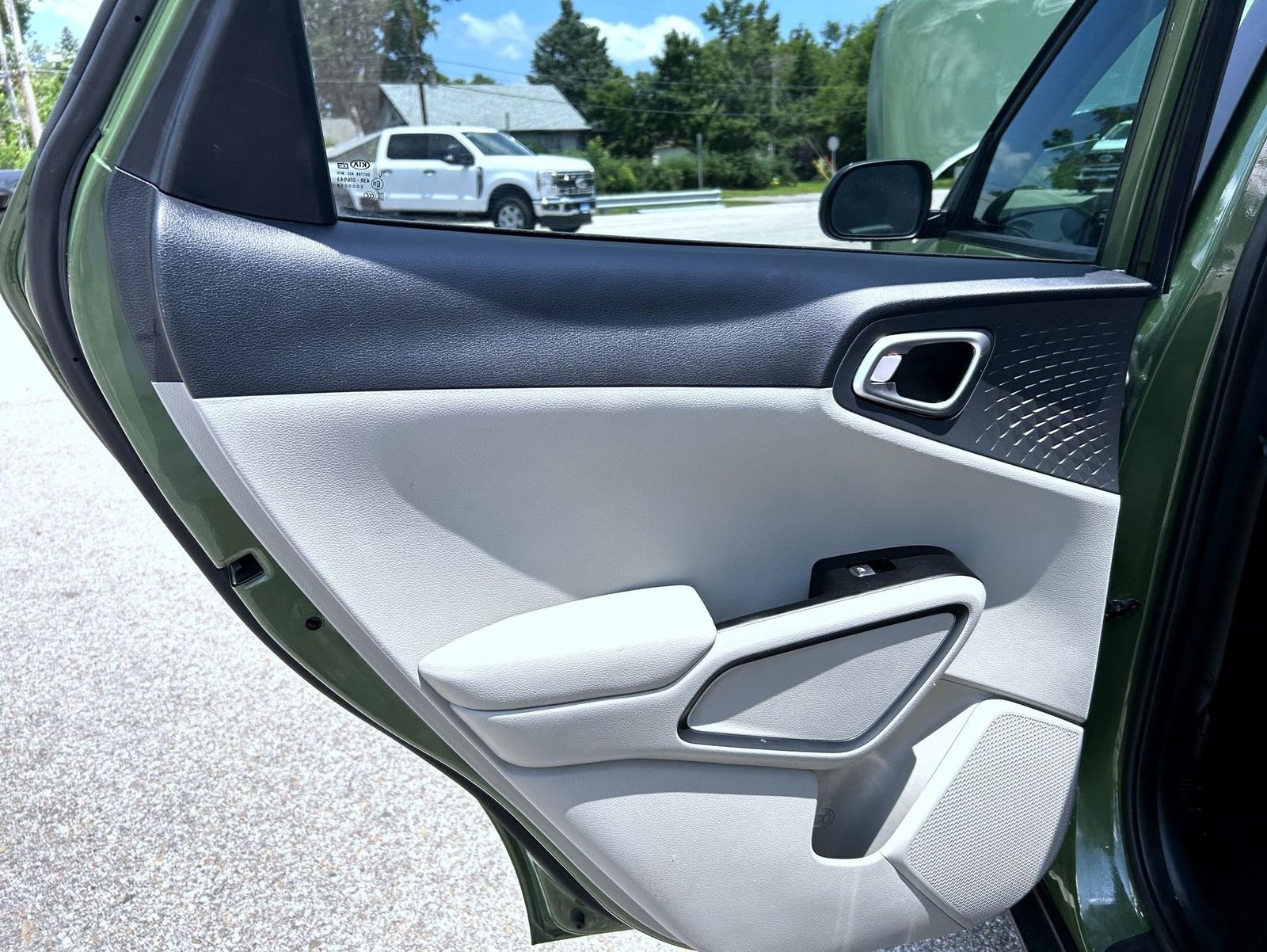 Used 2020 Green Kia EX image 20