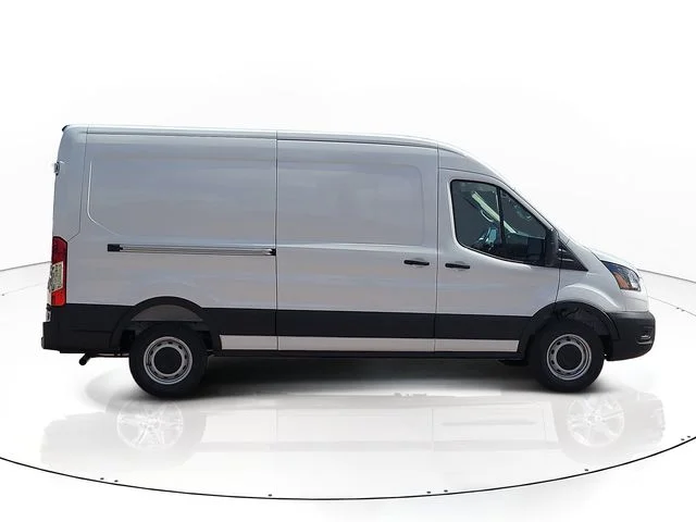 New 2026 Oxford White Ford Base image 4