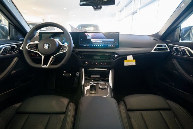 New 2026 Mineral White Metallic BMW 430i xDrive image 10