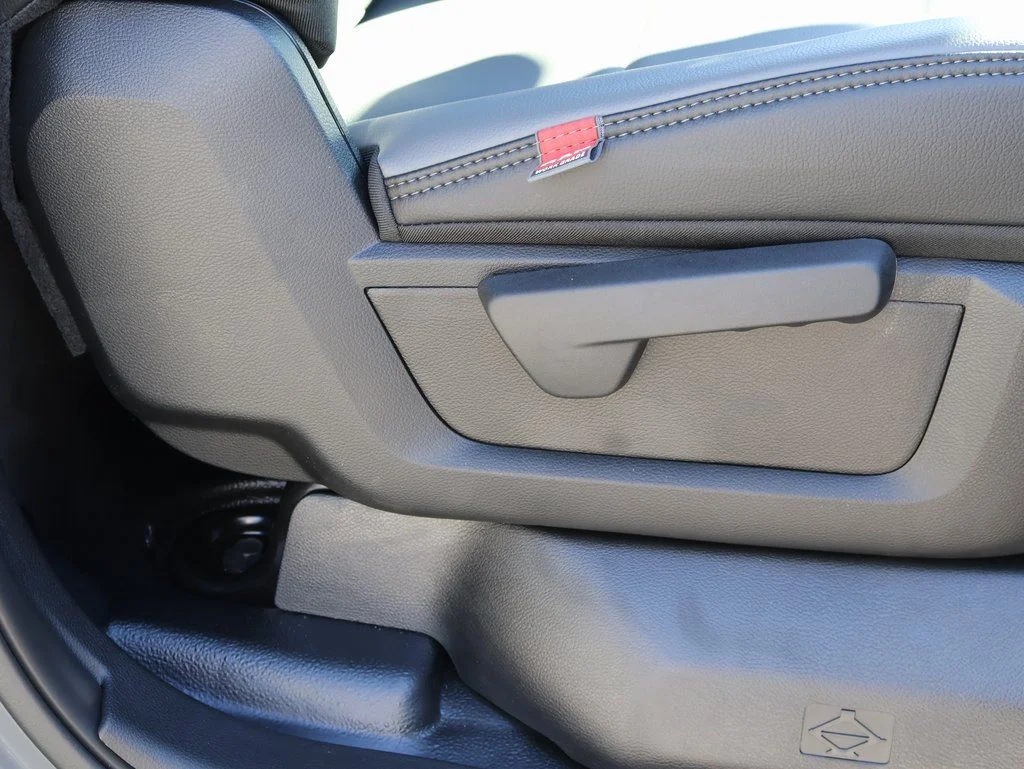 New 2026 Ceramic Gray Clearcoat RAM Tradesman image 10