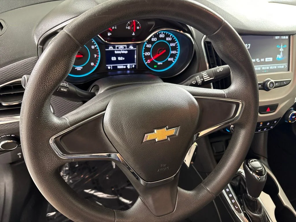 Used 2018 Silver Chevrolet LS image 26
