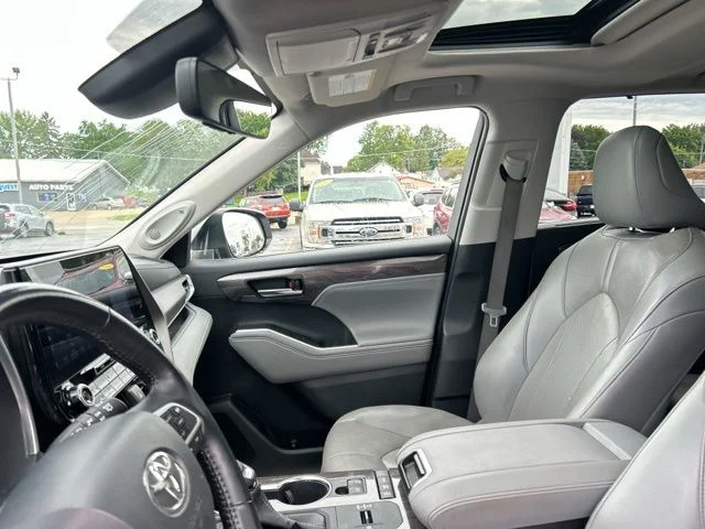 Used 2022 Silver Toyota Limited image 28