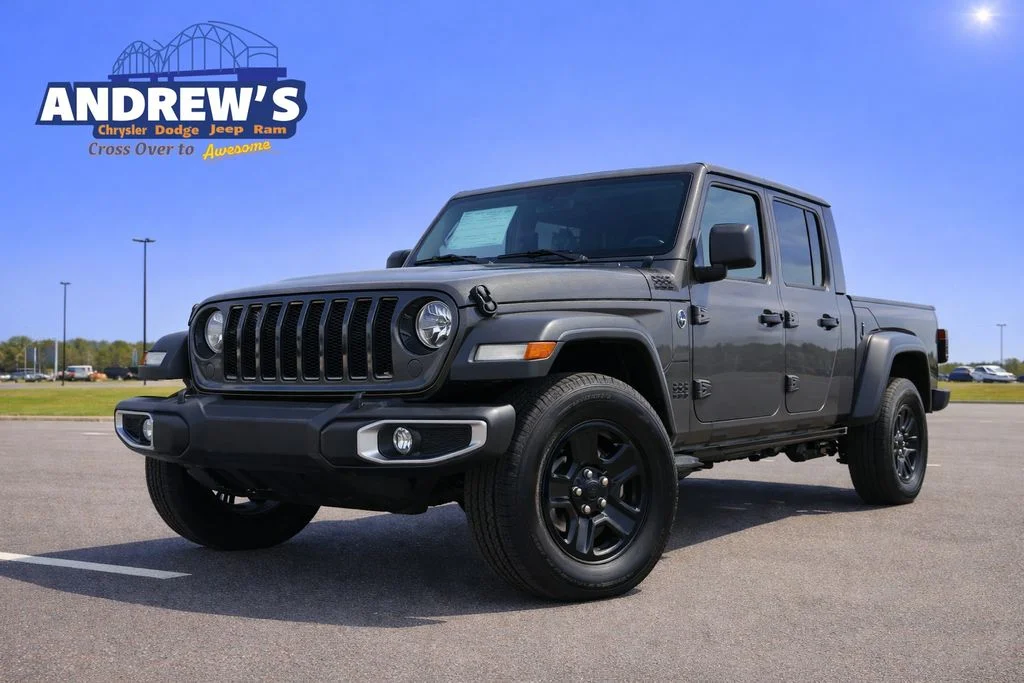 2026 Jeep Wrangler Sport's photo