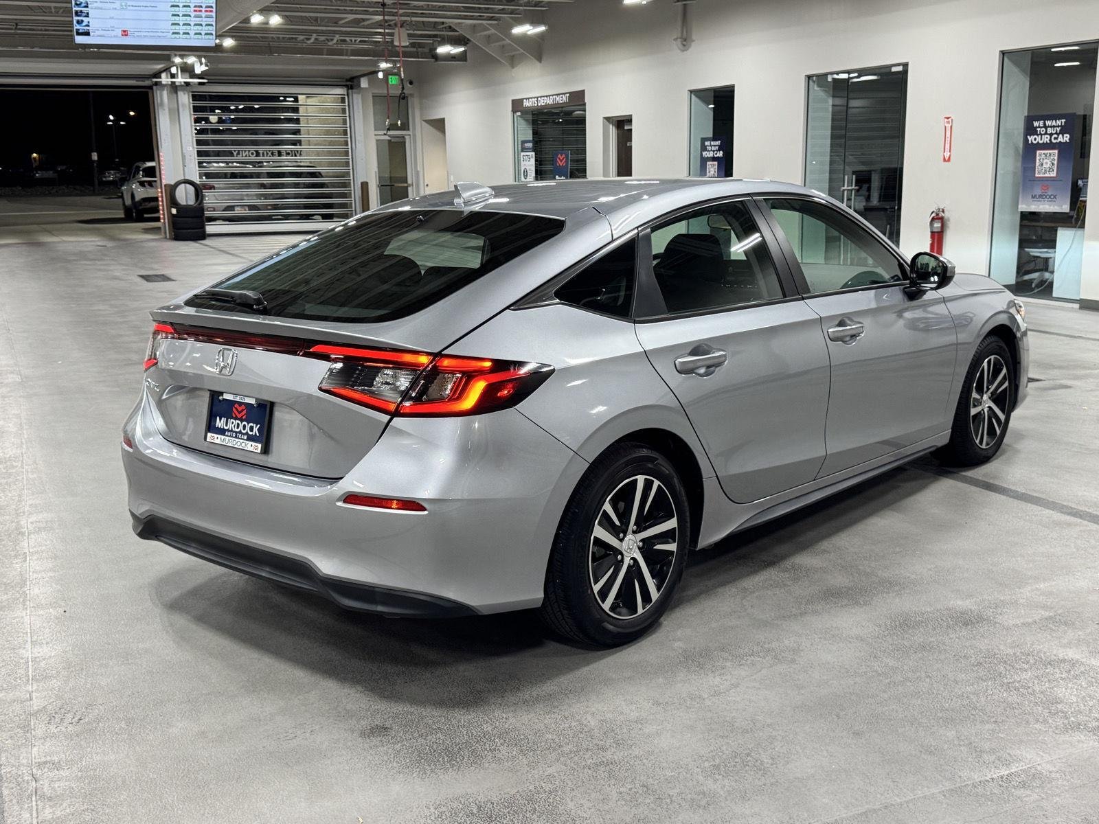 Used 2024 Lunar Silver Metallic honda LX image 12