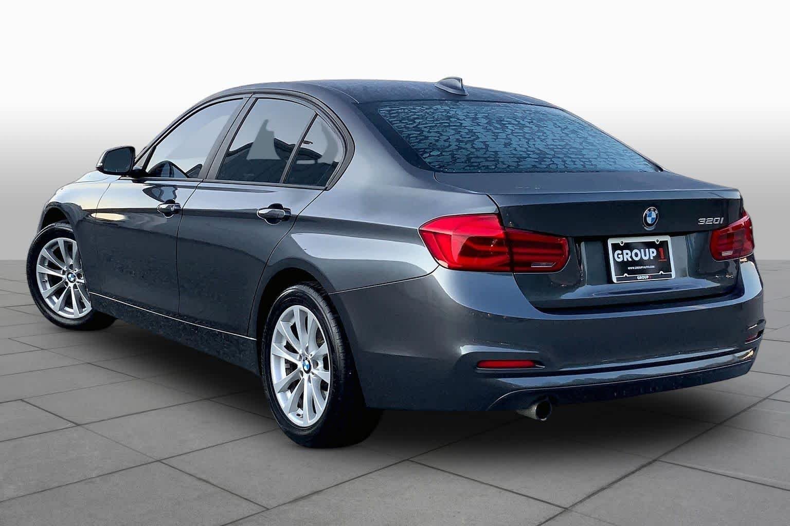 Used 2016 GREY BMW 320i image 12