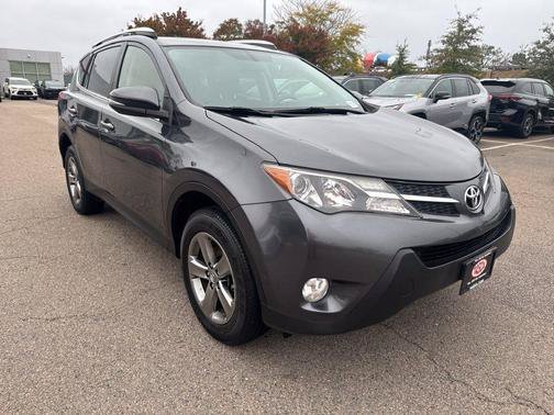 Used 2015 Gray Toyota XLE image 10
